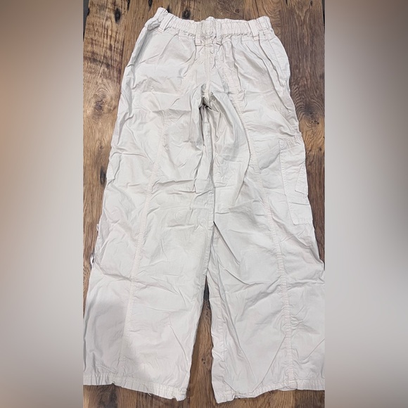 BDG Y2K Low-Rise Cargo Pants - Picture 7 of 7